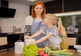 ImportantCool MomFood: The Ultimate Guide to Delicious and Nutritious Meals for Busy Moms